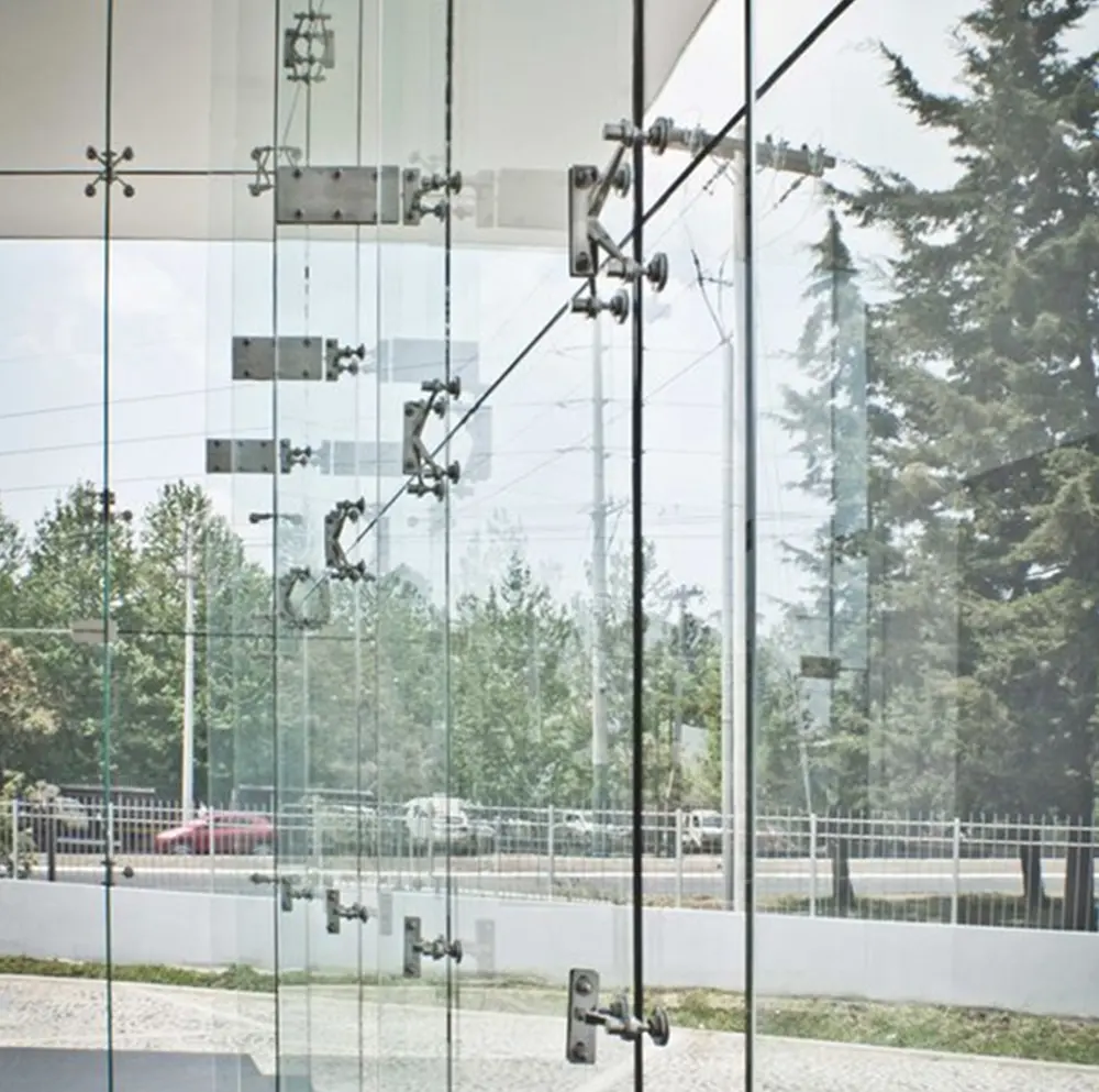 Glass facade on spider fittings